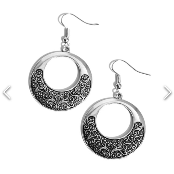 Secret Vineyards Silver EARRINGS ♥️ - Picture 1 of 4